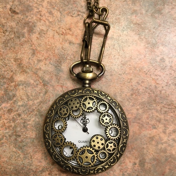 Steampunk Gear Pocket Watch Necklace - Picture 1 of 3